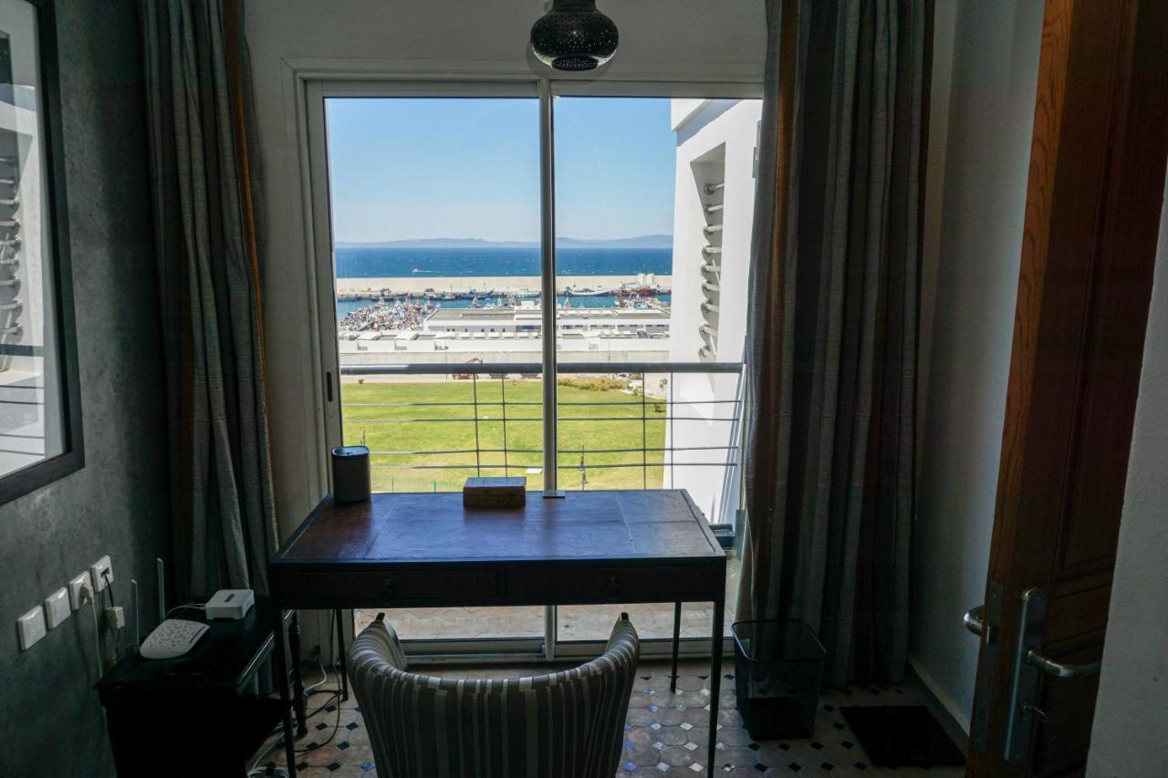 Vue Imprenable Le Balcon De Tanger Hotel Bagian luar foto
