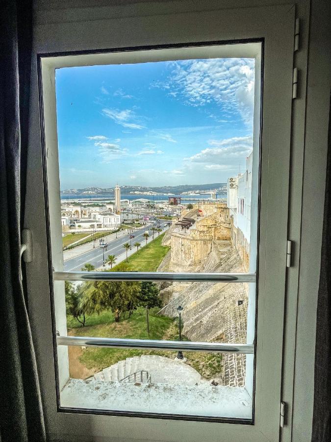 Vue Imprenable Le Balcon De Tanger Hotel Bagian luar foto