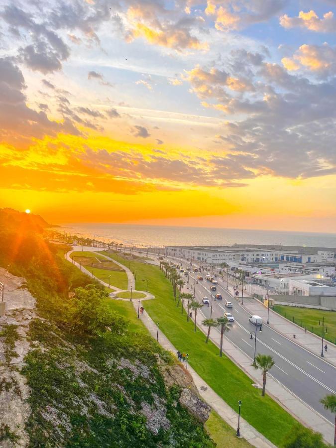 Vue Imprenable Le Balcon De Tanger Hotel Bagian luar foto